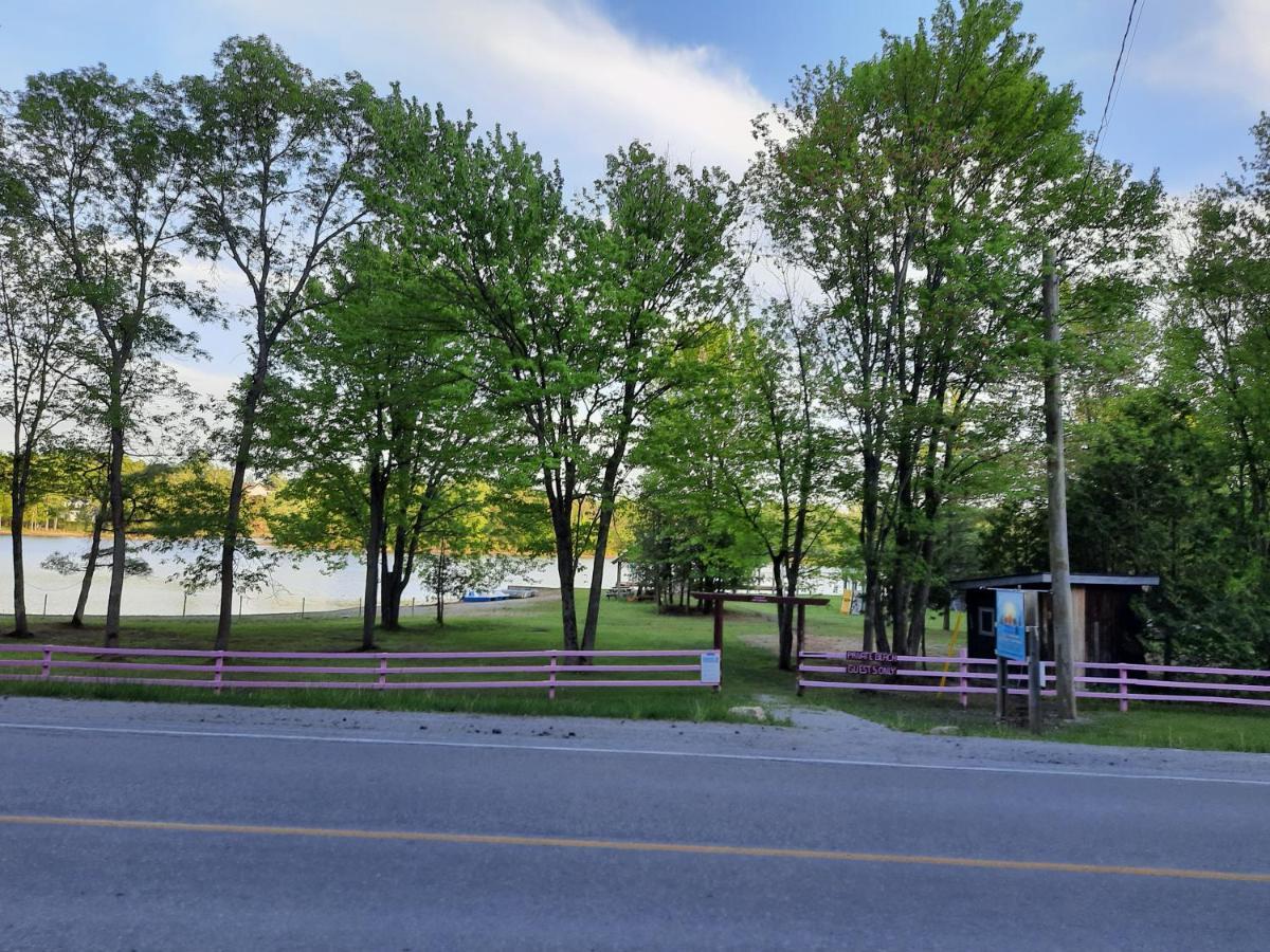 Lakefront Hideaway Resort Kawartha Lakes Εξωτερικό φωτογραφία