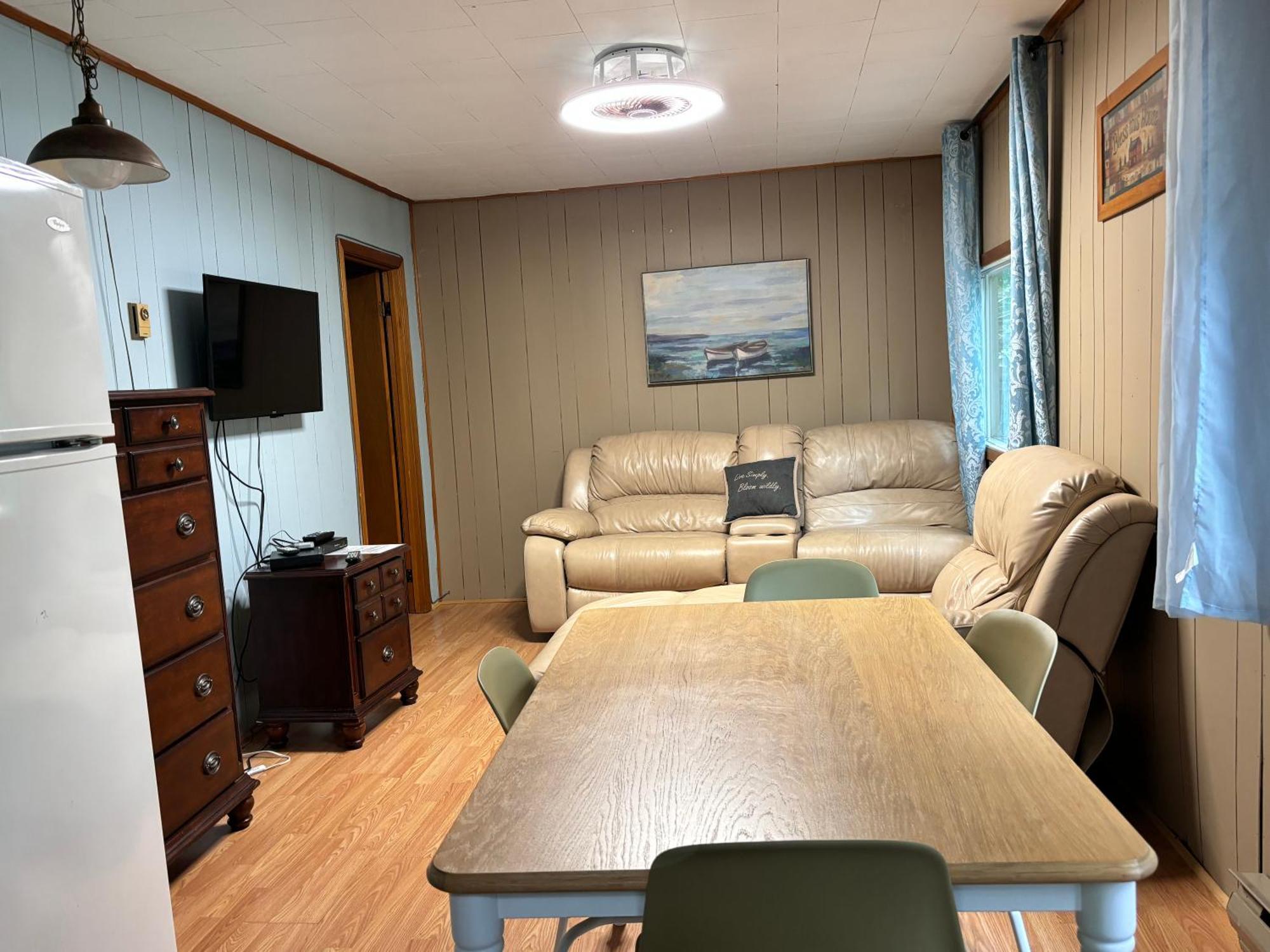 Lakefront Hideaway Resort Kawartha Lakes Δωμάτιο φωτογραφία