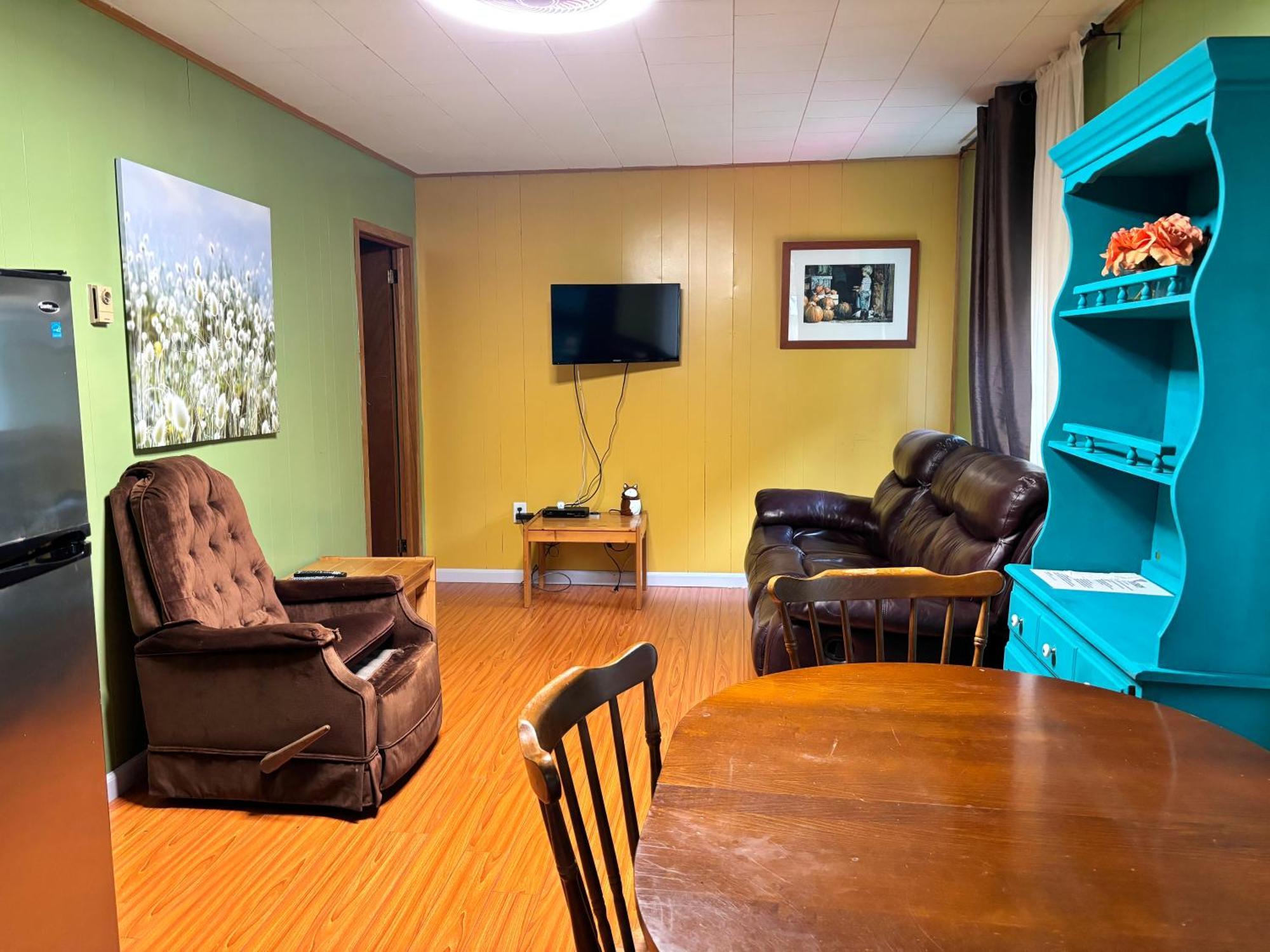 Lakefront Hideaway Resort Kawartha Lakes Δωμάτιο φωτογραφία
