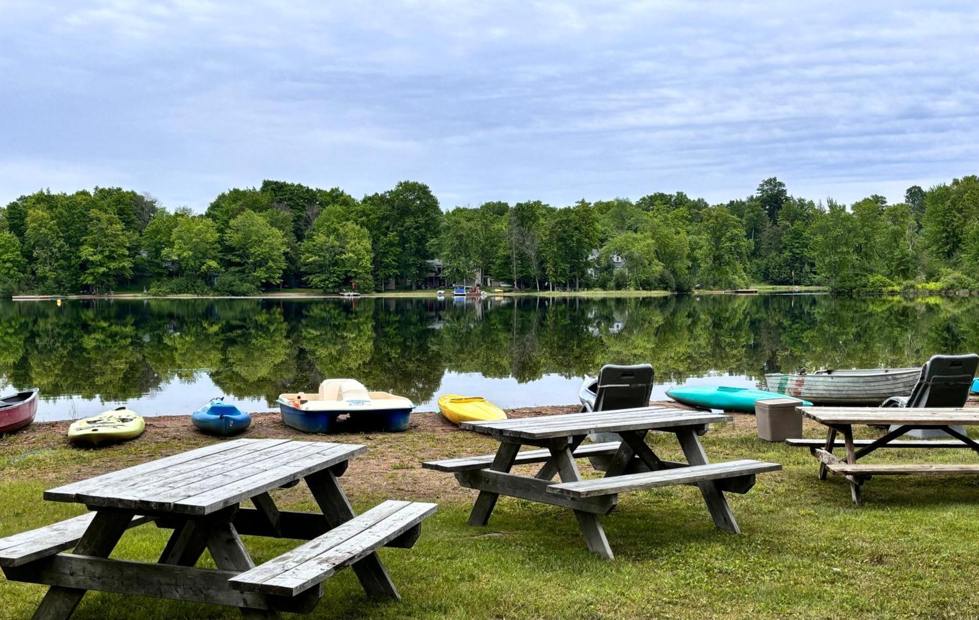 Lakefront Hideaway Resort Kawartha Lakes Εξωτερικό φωτογραφία
