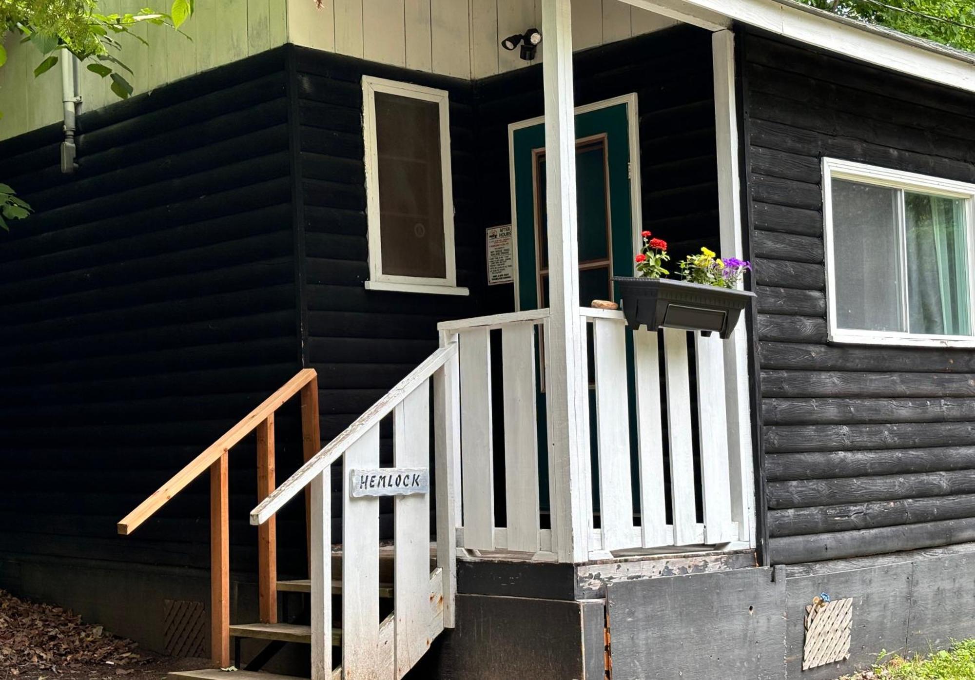 Lakefront Hideaway Resort Kawartha Lakes Εξωτερικό φωτογραφία