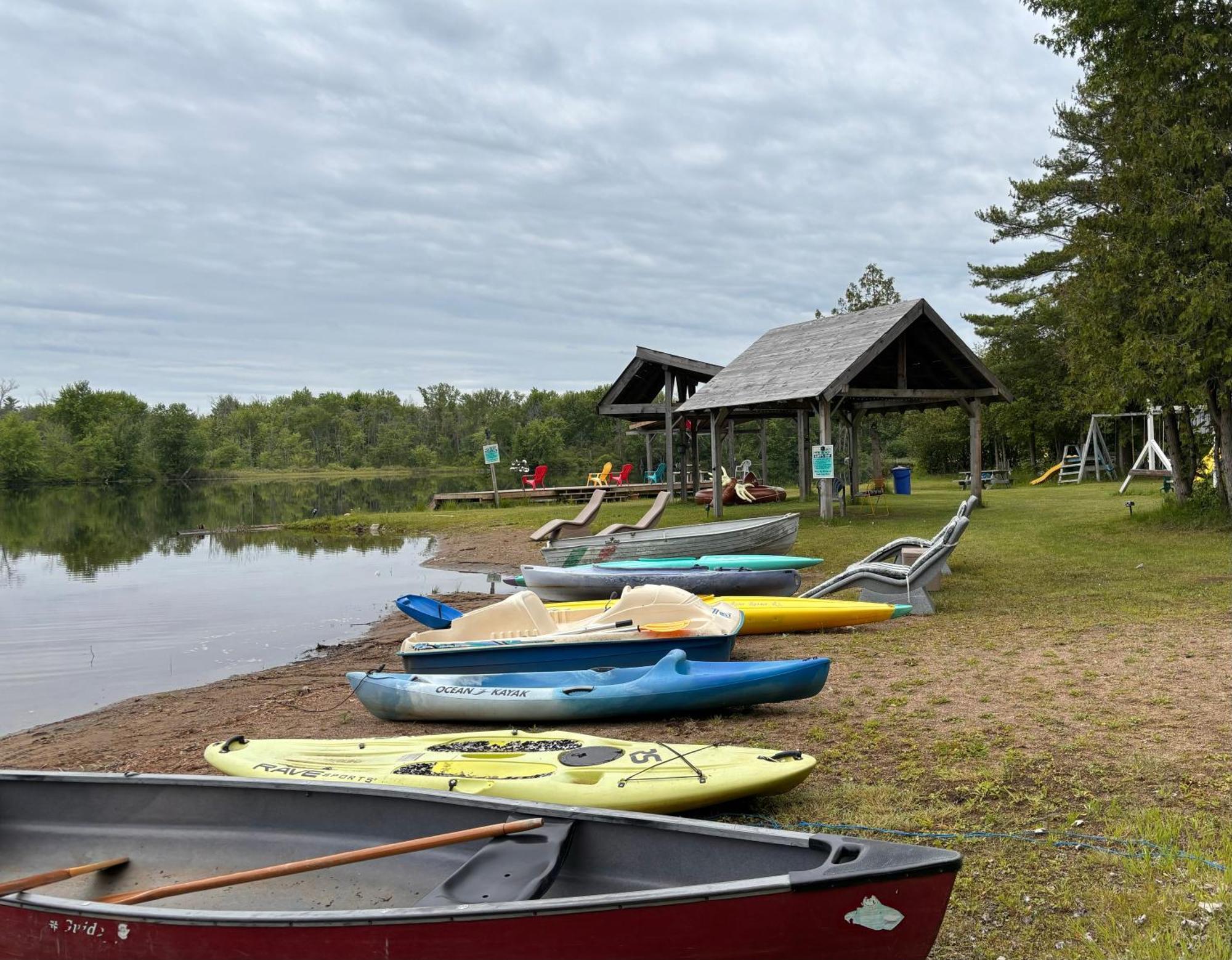 Lakefront Hideaway Resort Kawartha Lakes Εξωτερικό φωτογραφία