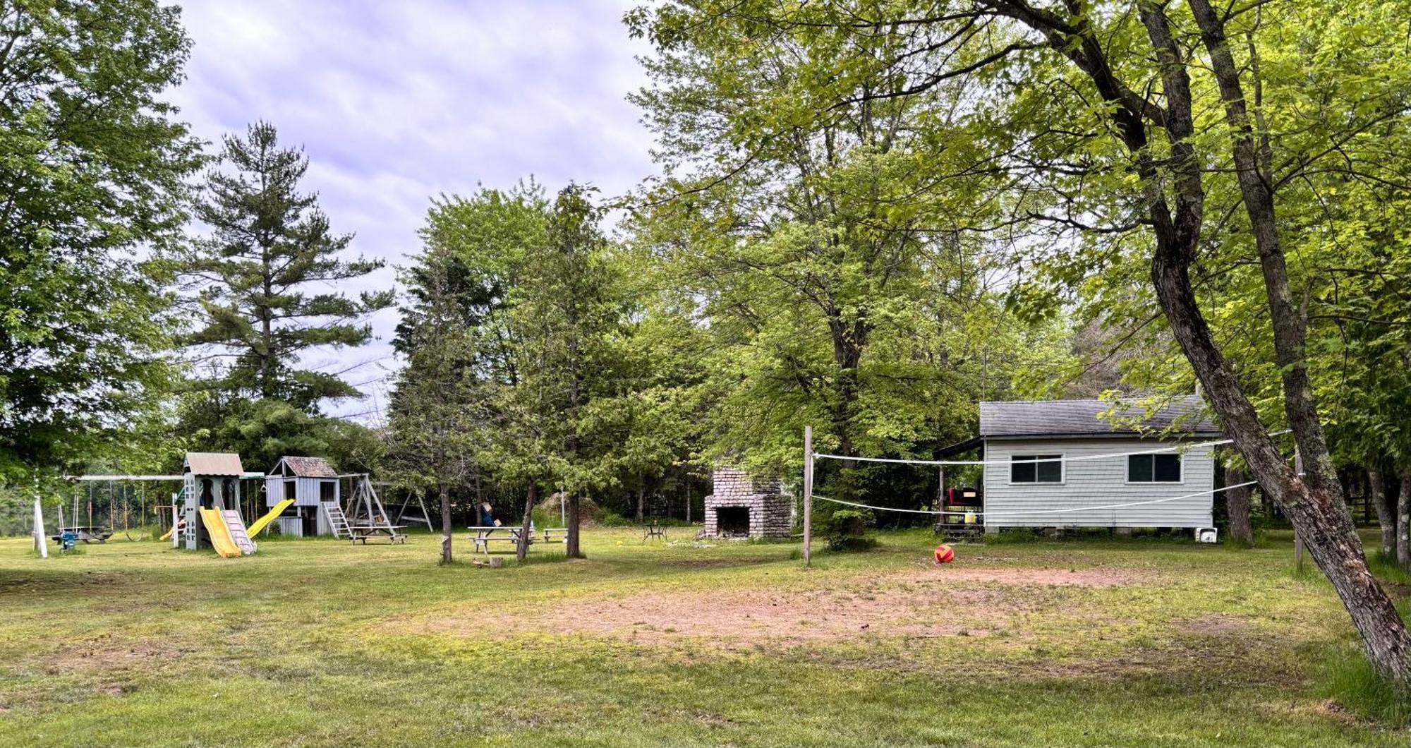 Lakefront Hideaway Resort Kawartha Lakes Εξωτερικό φωτογραφία